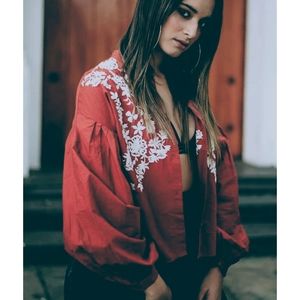 Zara - Rare Embroidered Puffed Sleeve Peasant Blouse